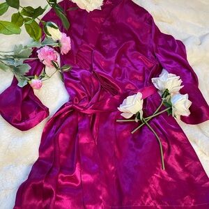 Morgan Taylor Fuchsia Satin Robe Lingerie